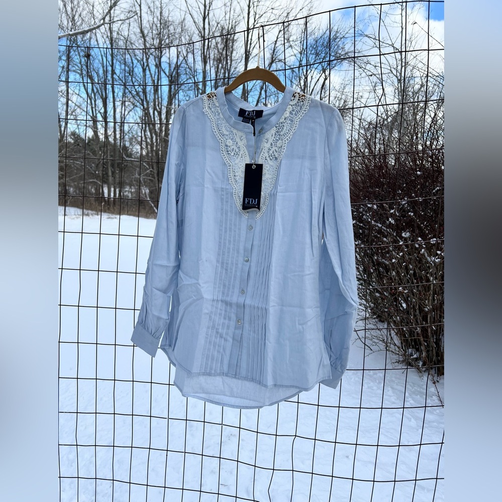 FDJ French Dressing Jeans poplin shirt with lace powder blue size 6 Medium